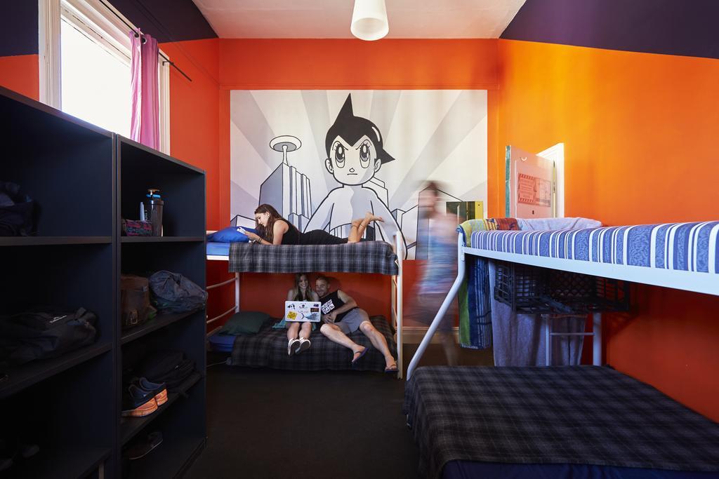 Old Fire Station Backpackers Hostel Perth Exterior photo